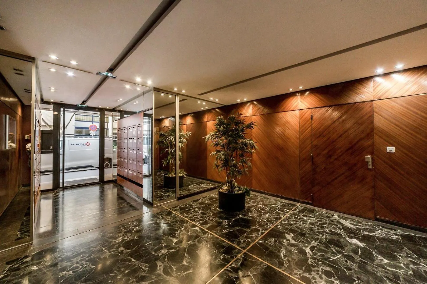 Completely Renovated Near Part-Dieu Lyon